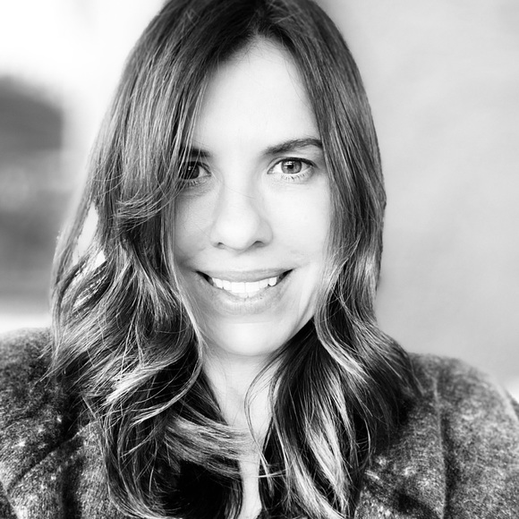 Meet your Posher, Kristine - Picture 2 of 2